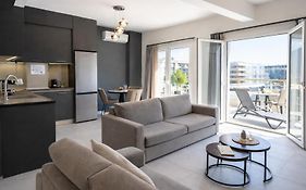 Brand New Apartment With Large Balcony - 1 Min To Metro